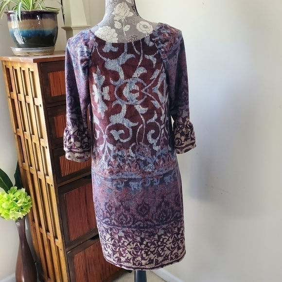 Pretty patterned knit bell sleeve dress Sz. 10 - Picture 2 of 7